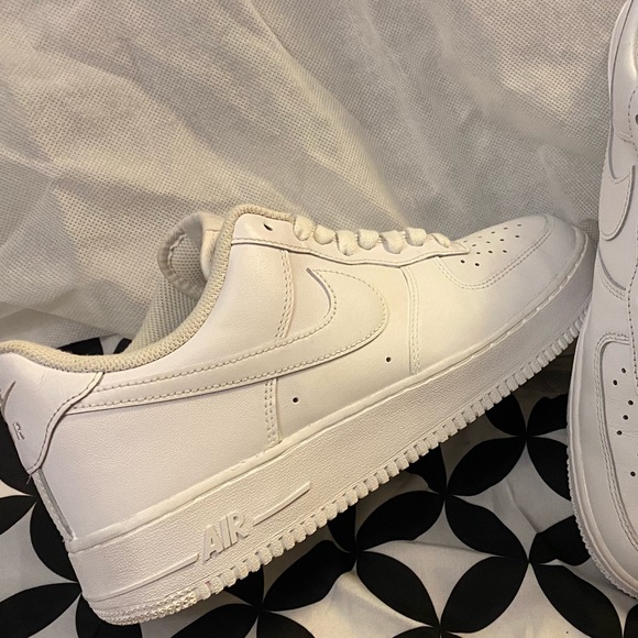 AF1 10M - Picture 7 of 10